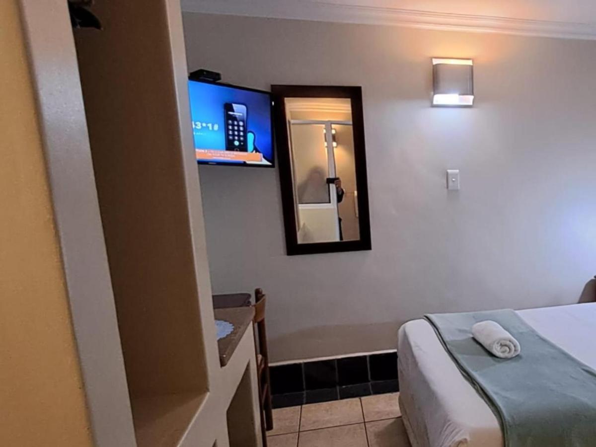 Green Door Guest House Mossel Bay Room photo