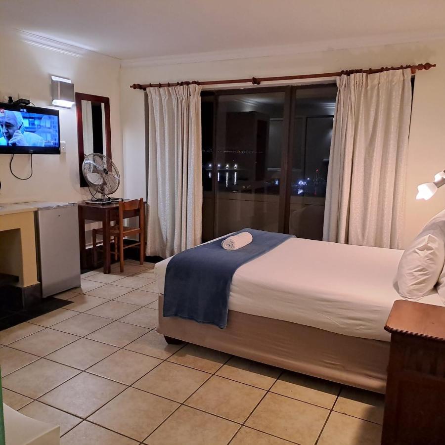 Green Door Guest House Mossel Bay Exterior photo
